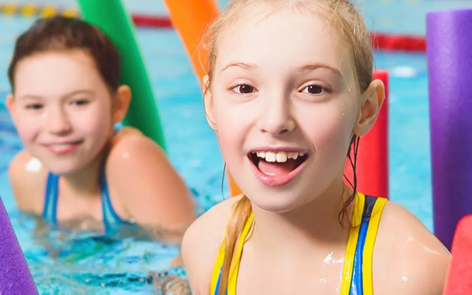 SWIM LESSONS 6 YEARS -ADULT